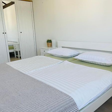 Apartment Eleni Шибеник Экстерьер фото