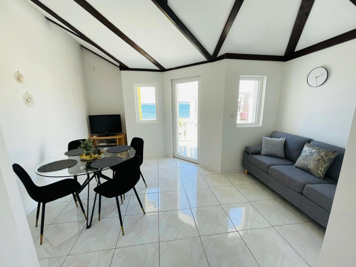 Apartment Eleni Шибеник Экстерьер фото