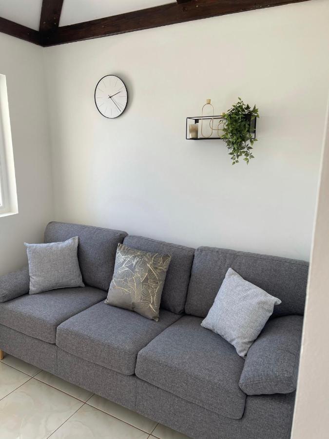 Apartment Eleni Шибеник Экстерьер фото